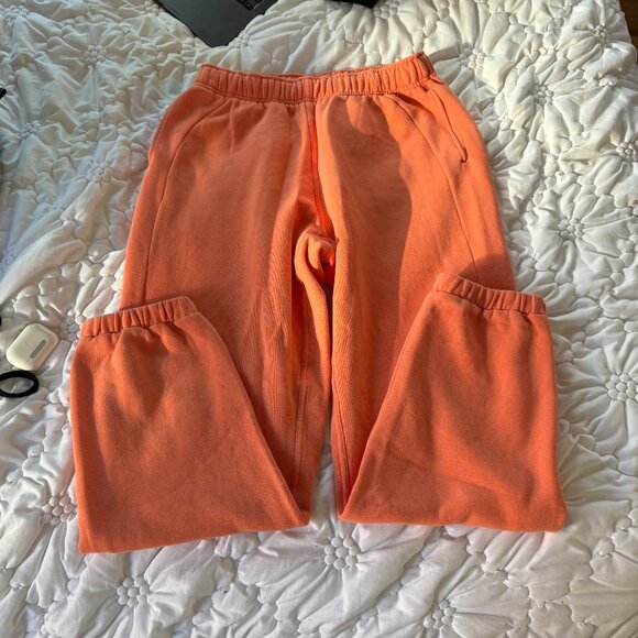 Lululemon Scuba Mid-Rise Oversized Jogger - Coral Kiss - Picture 4 of 5
